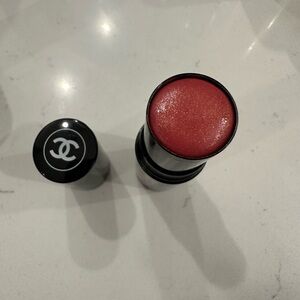 Chanel BAUME ESSENTIAL ROS’EE